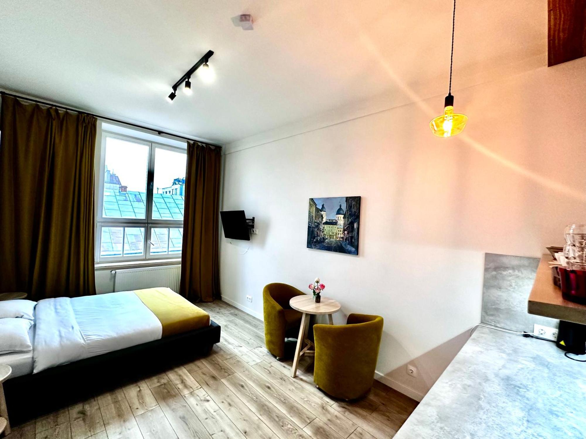Hotel Gallery 21 Lviv Ngoại thất bức ảnh