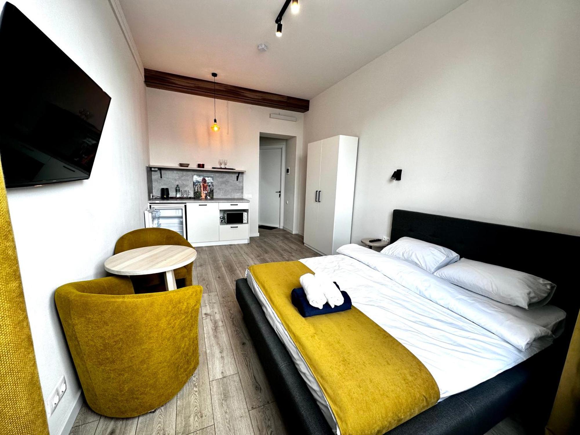 Hotel Gallery 21 Lviv Ngoại thất bức ảnh